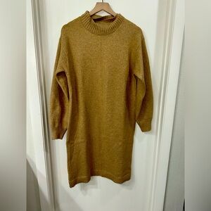 Banana republic Carmel turtle neck midi sweater dress small